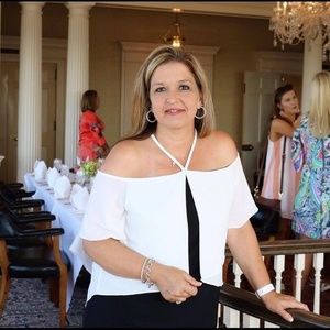 Meet your Posher, Robyn